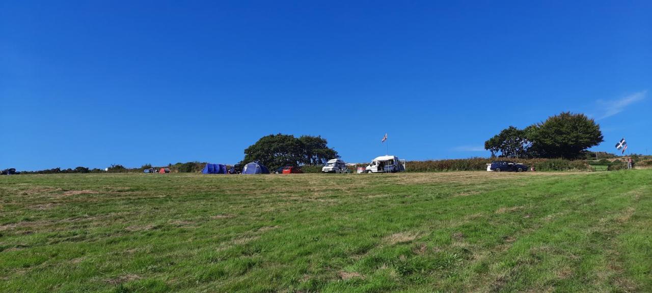 Summit Camping Kit Hill Cornwall Panoramic Views Grass Pitch From 15Pn Or Bella Bell Tent 75Pn Callington Extérieur photo