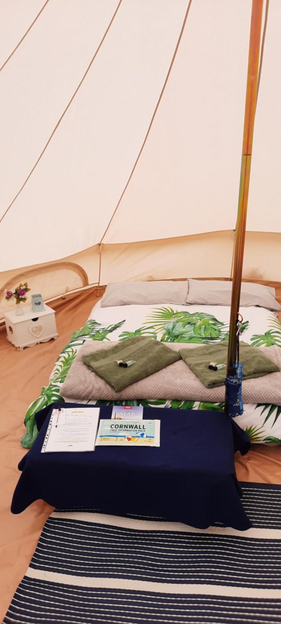 Summit Camping Kit Hill Cornwall Panoramic Views Grass Pitch From 15Pn Or Bella Bell Tent 75Pn Callington Extérieur photo